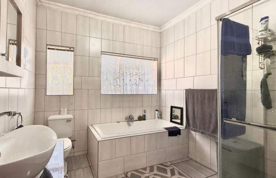 3 Bedroom Property for Sale in Sasolburg Ext 12 Free State